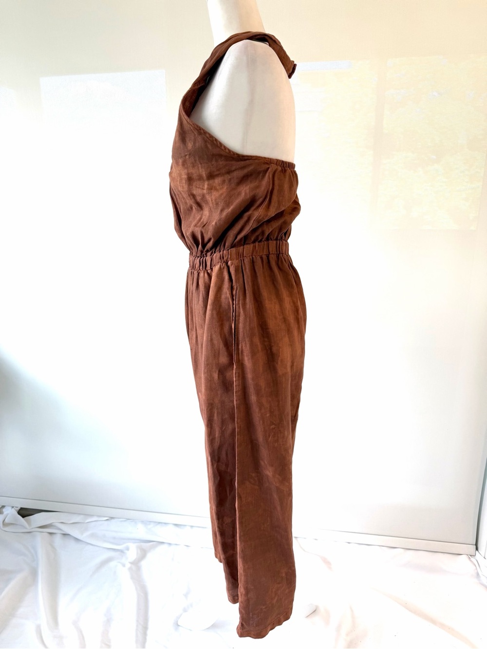 cloth & stone Rust Brown Sleeveless V-Neck Jumpsuit - Picture 5 of 15